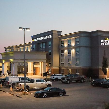 Chateau Inn & Suites Bonnyville Bagian luar foto