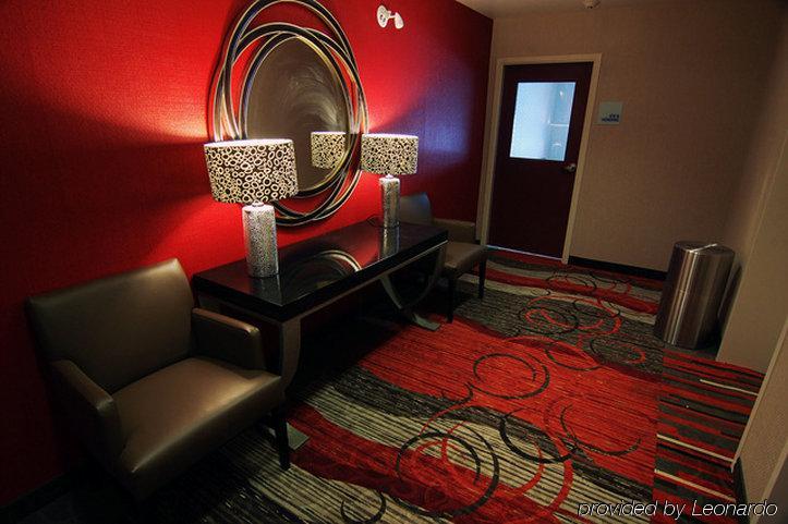 Chateau Inn & Suites Bonnyville Bagian luar foto